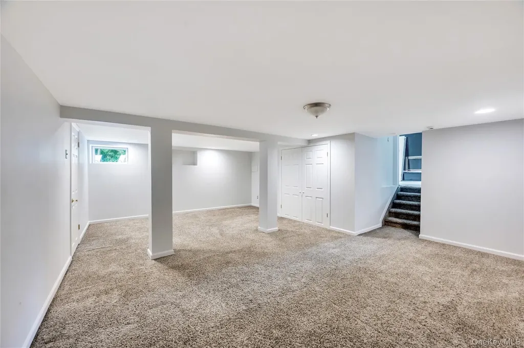 61 Riviera Drive S Massapequa NY 11758