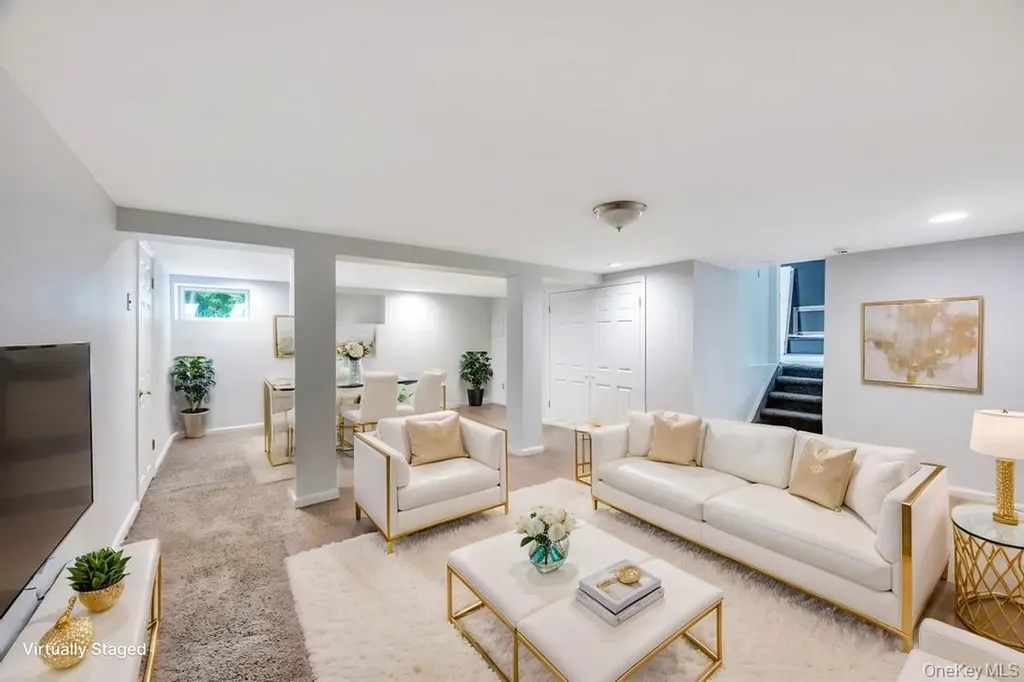 61 Riviera Drive S Massapequa NY 11758