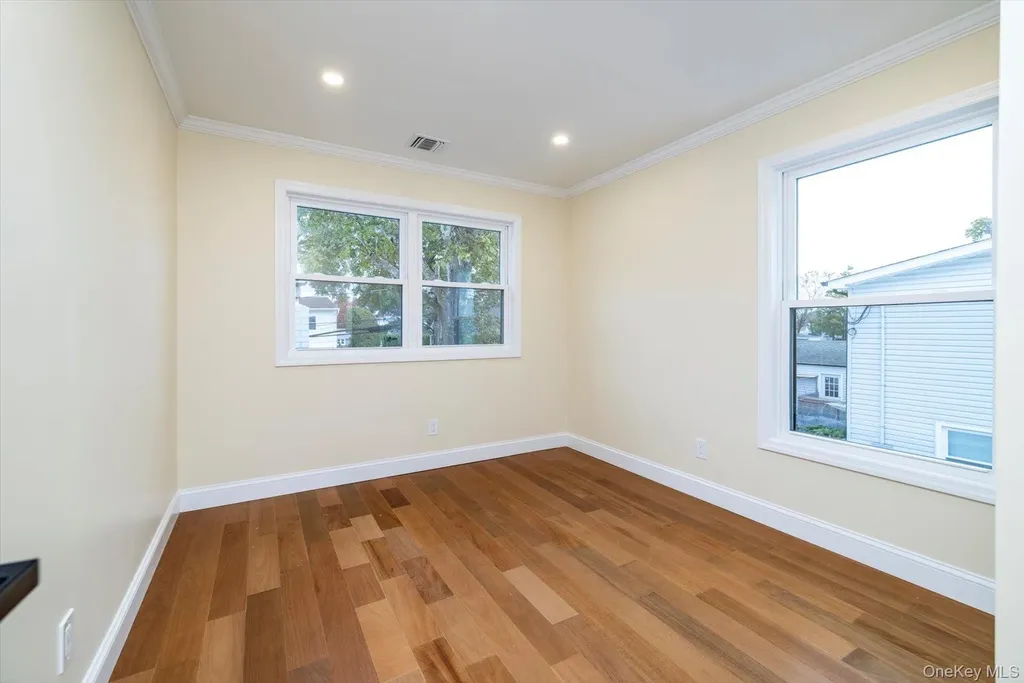 38 Heather Lane Levittown NY 11756