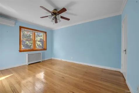 4713 215th Street Bayside NY 11361