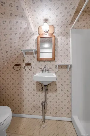 4713 215th Street Bayside NY 11361