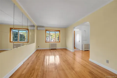 4713 215th Street Bayside NY 11361