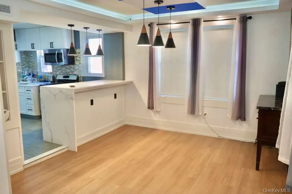 14 Parsons Drive Hempstead NY 11550