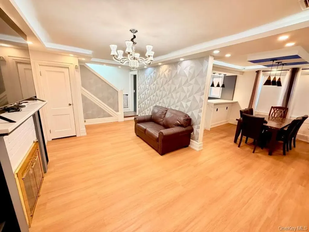 14 Parsons Drive Hempstead NY 11550