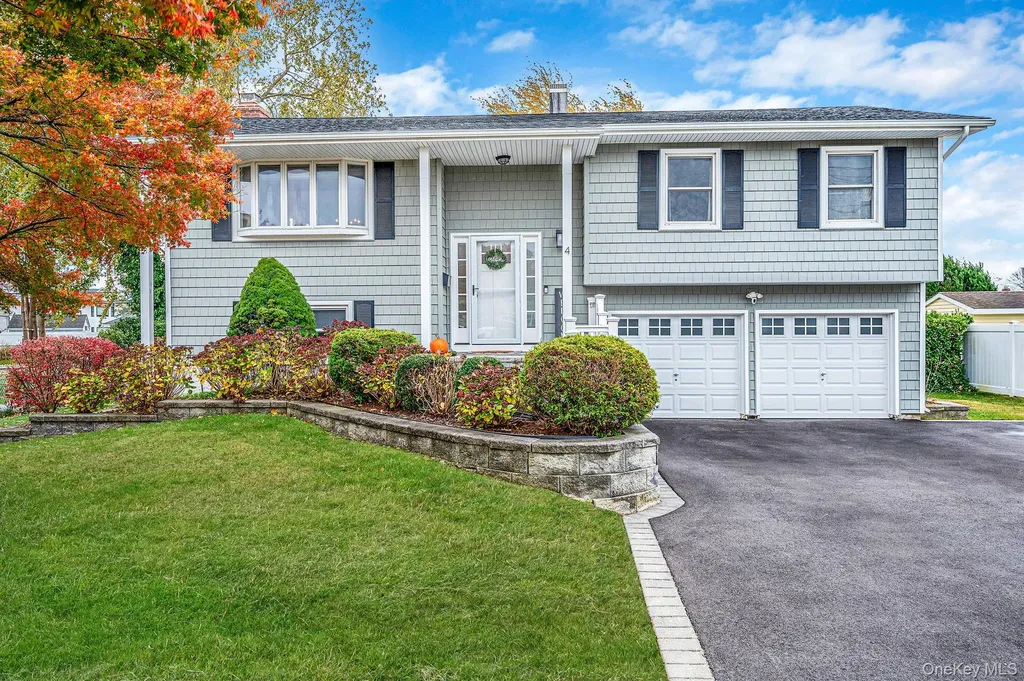 4 Lehigh Drive Smithtown NY 11787