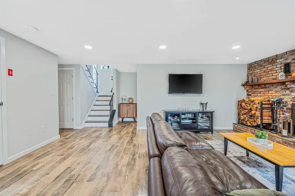 4 Lehigh Drive Smithtown NY 11787