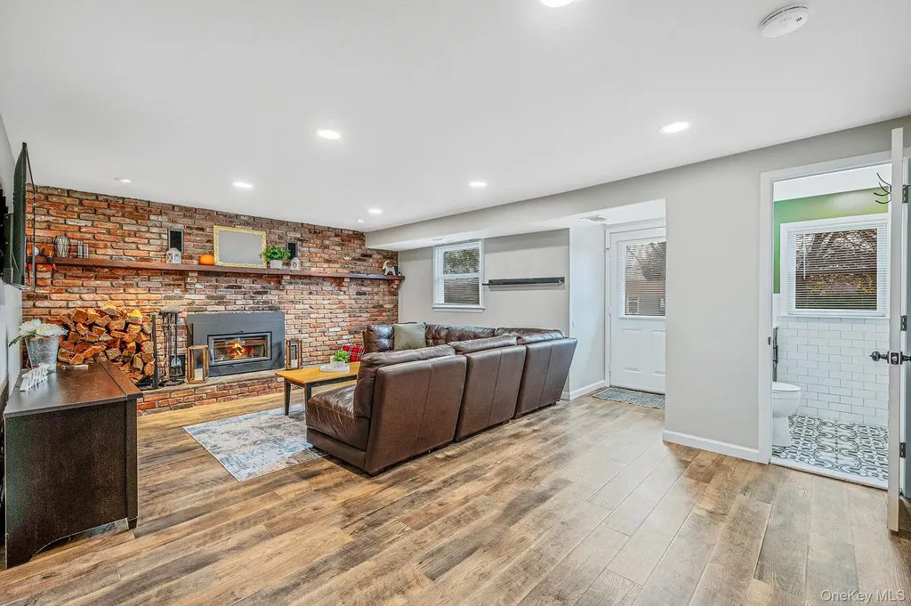 4 Lehigh Drive Smithtown NY 11787