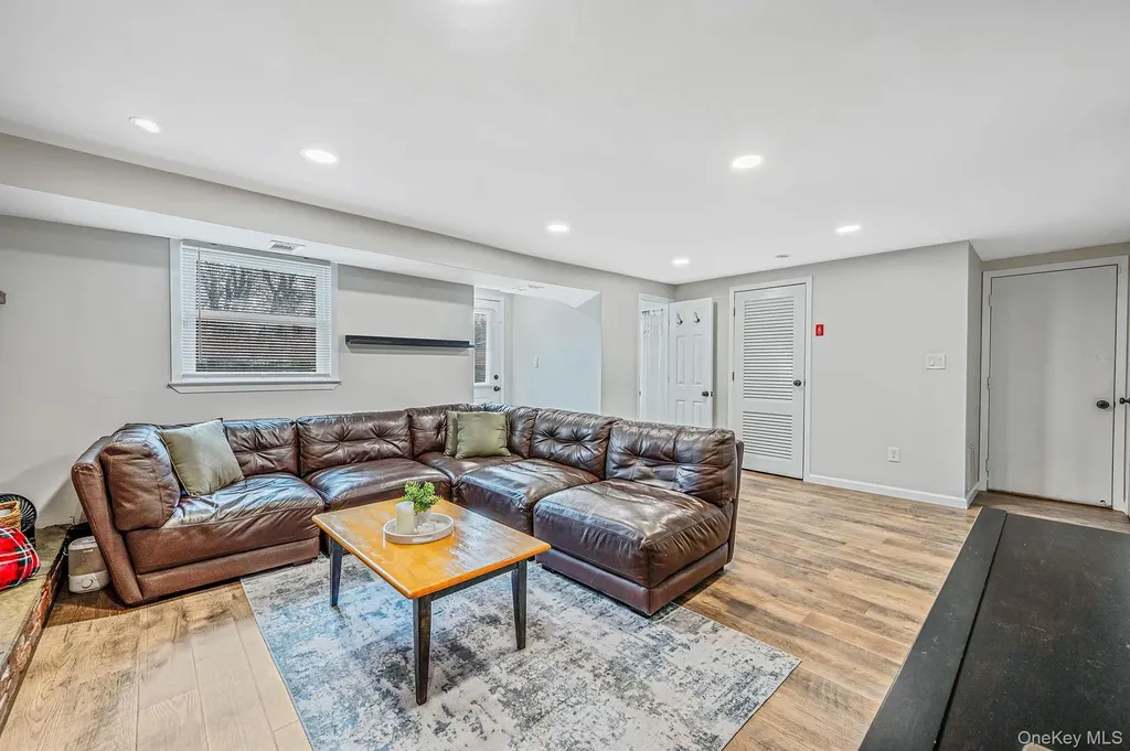 4 Lehigh Drive Smithtown NY 11787