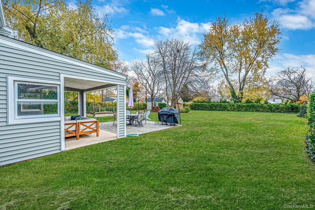 4 Lehigh Drive Smithtown NY 11787