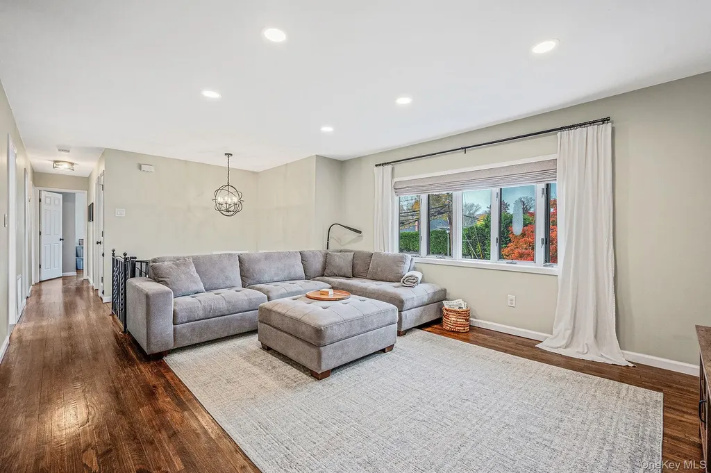 4 Lehigh Drive Smithtown NY 11787