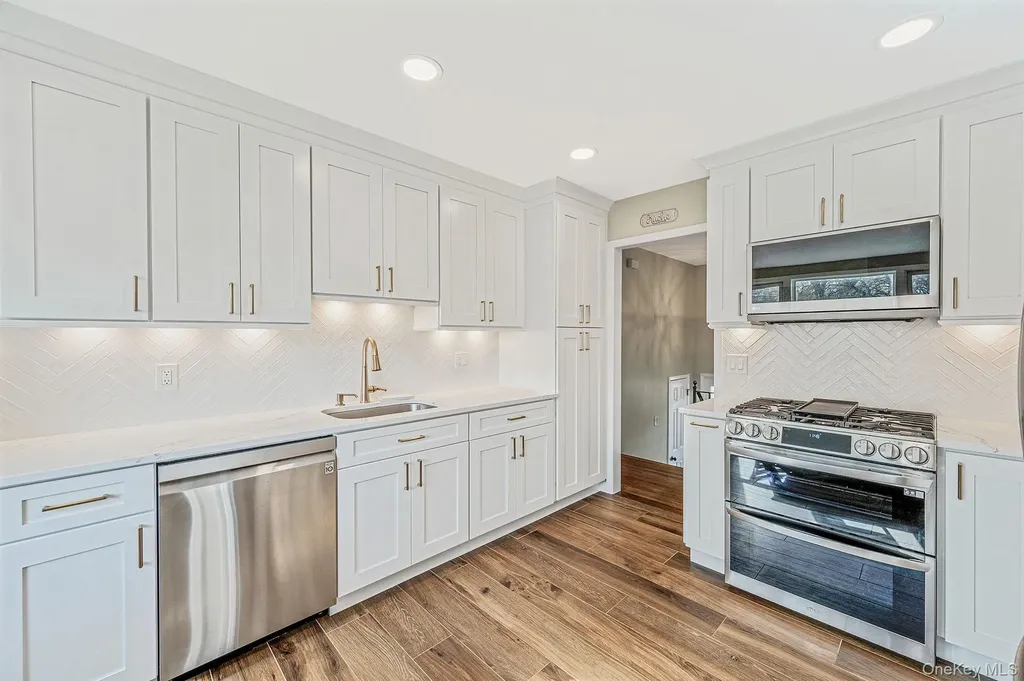 4 Lehigh Drive Smithtown NY 11787