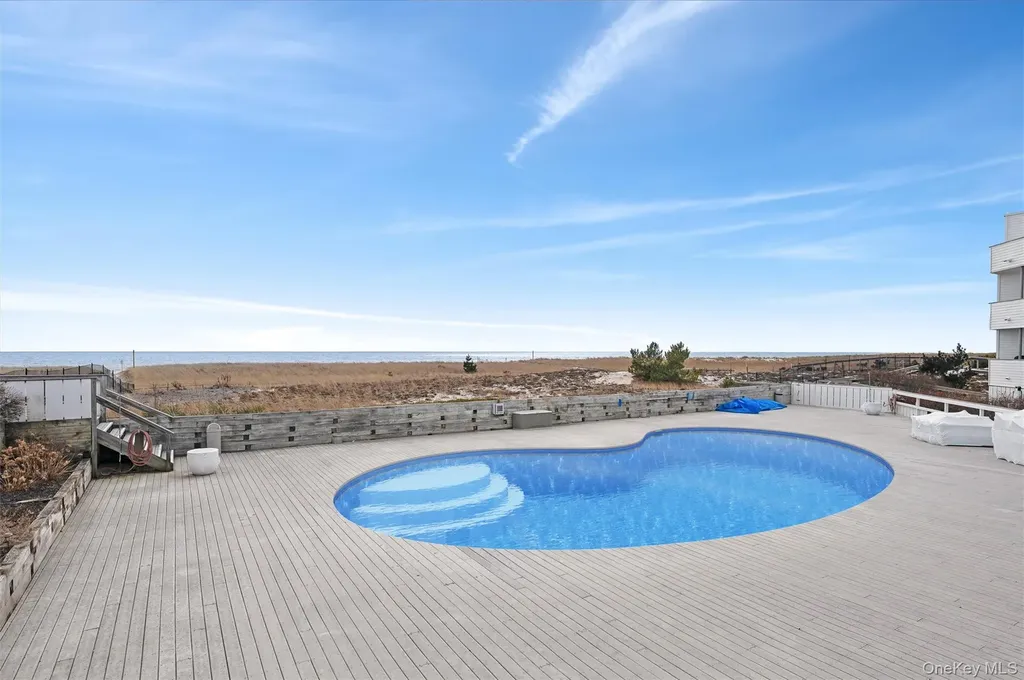 259 Dune Westhampton Beach NY 11978