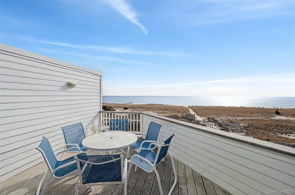 259 Dune Westhampton Beach NY 11978