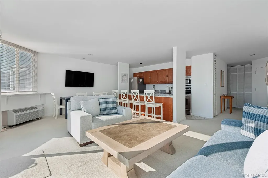 259 Dune Westhampton Beach NY 11978