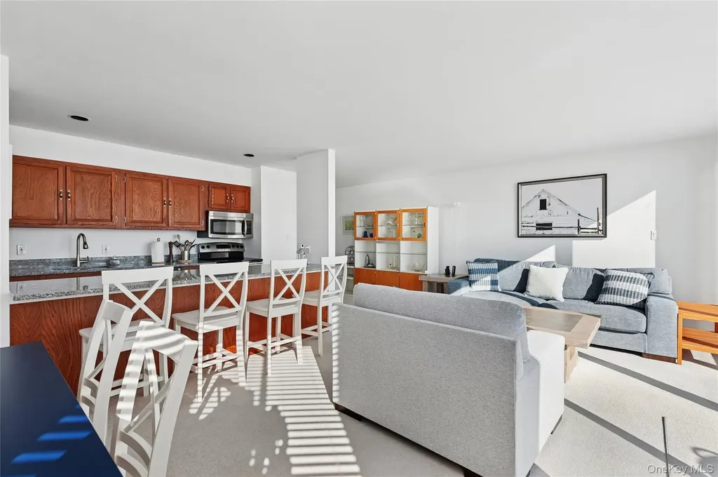 259 Dune Westhampton Beach NY 11978