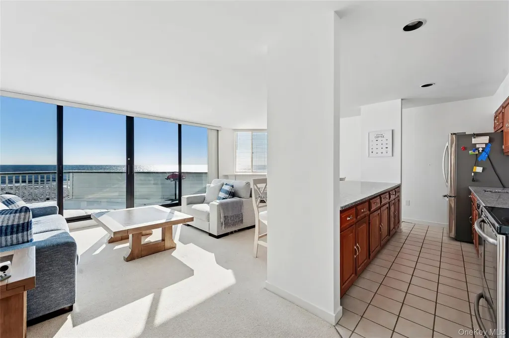 259 Dune Westhampton Beach NY 11978