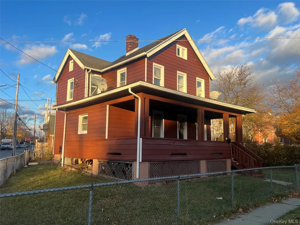 87 Winnikee Avenue Poughkeepsie NY 12601