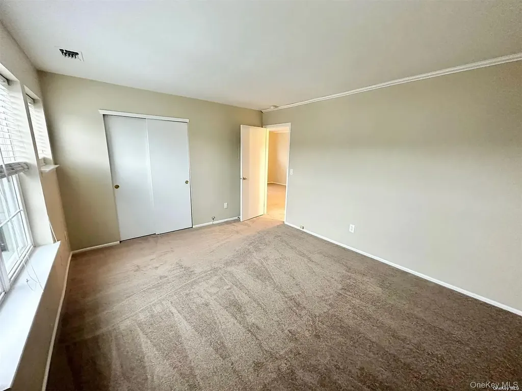 23 Broadlawn Drive Central Islip NY 11722