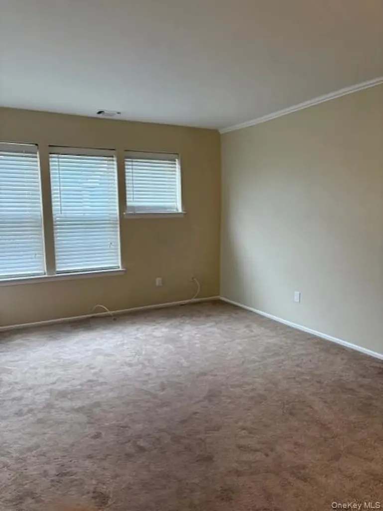23 Broadlawn Drive Central Islip NY 11722