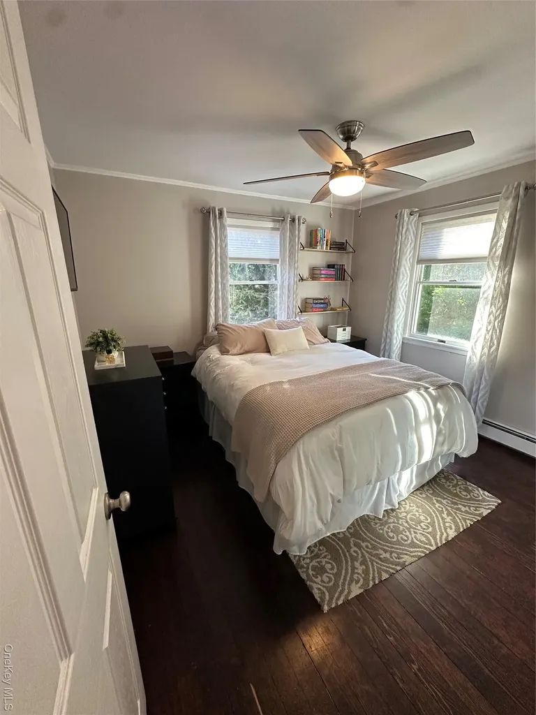 558 Meadow Road Kings Park NY 11754