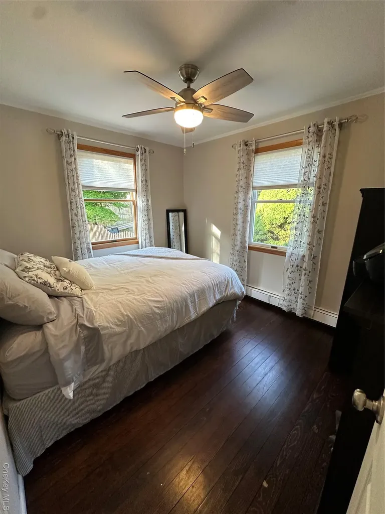 558 Meadow Road Kings Park NY 11754