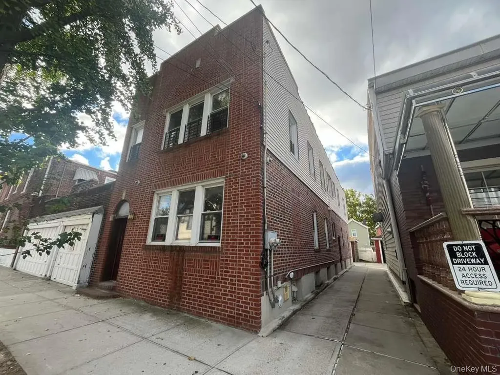 7832 87th Avenue Woodhaven NY 11421
