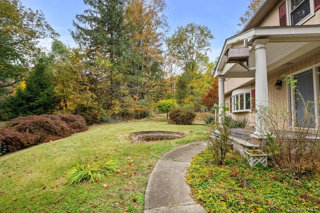 2 Redding Lane Mahopac NY 10541