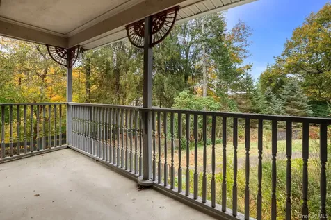 2 Redding Lane Mahopac NY 10541