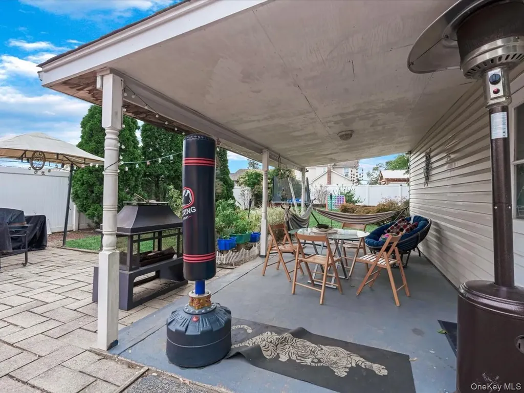 2782 Central Avenue Baldwin NY 11510