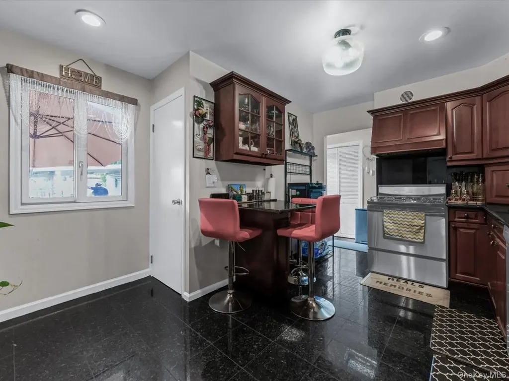 2782 Central Avenue Baldwin NY 11510