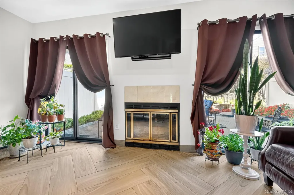 66 Leroy Avenue Valhalla NY 10595