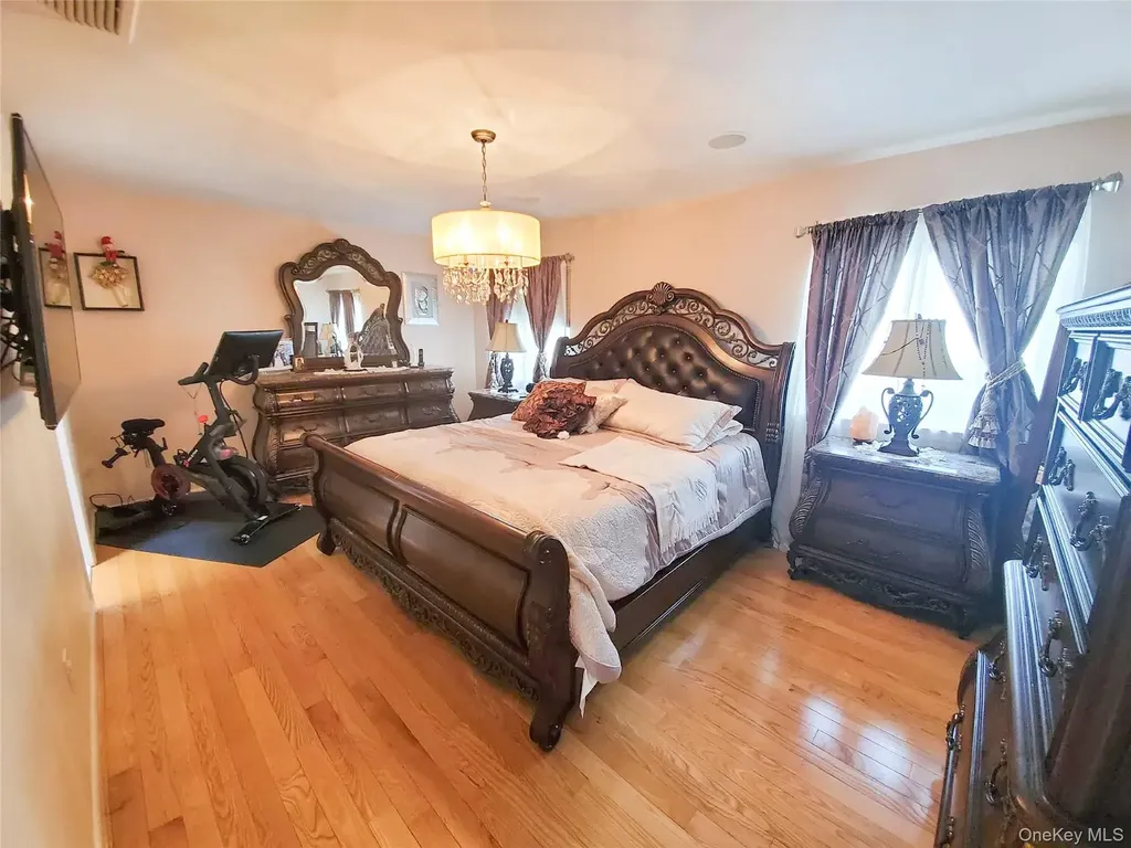 66 Leroy Avenue Valhalla NY 10595