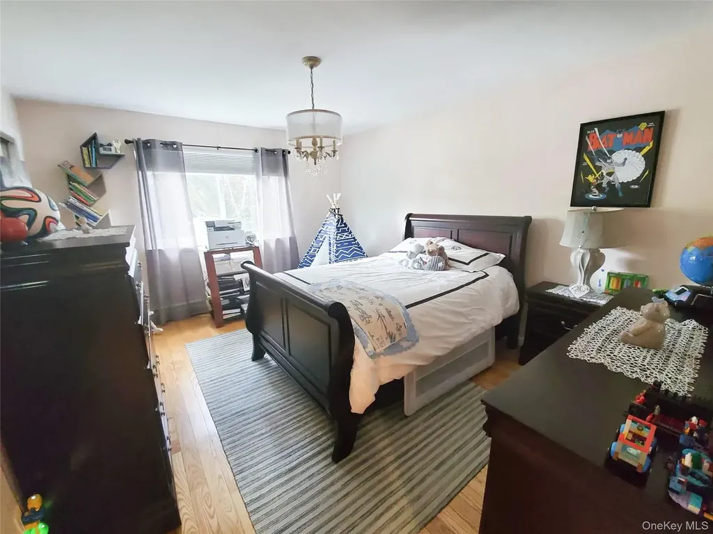 66 Leroy Avenue Valhalla NY 10595