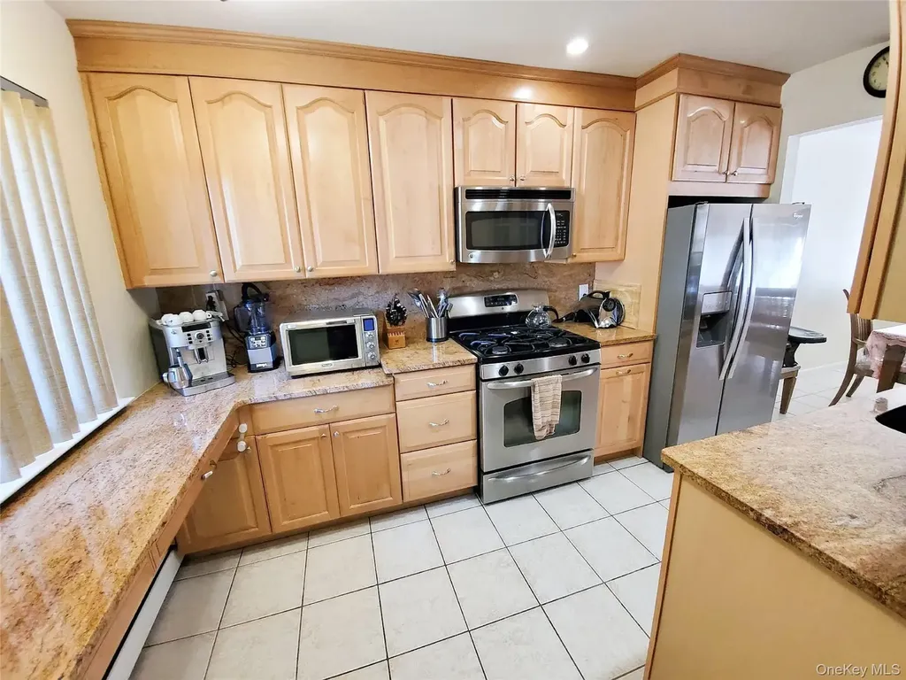66 Leroy Avenue Valhalla NY 10595