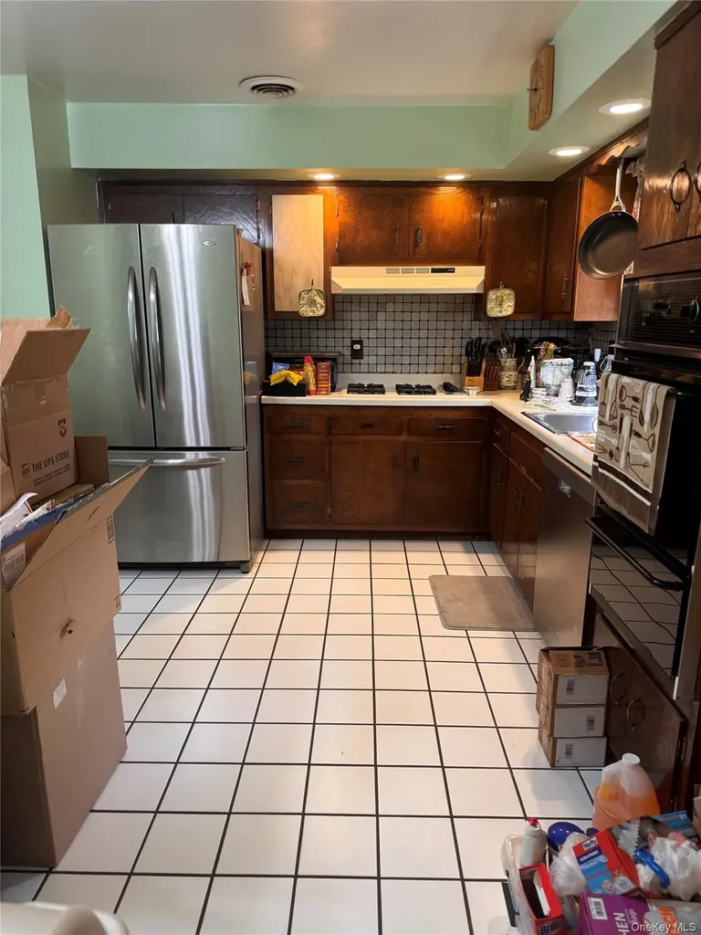 12 Chatham Street Suffern NY 10901