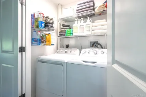 238 Allen Street Hudson NY 12534