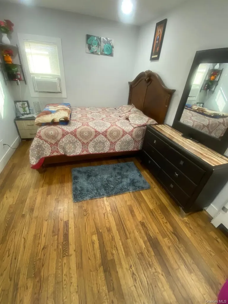 1452 Peters Boulevard Bay Shore NY 11706
