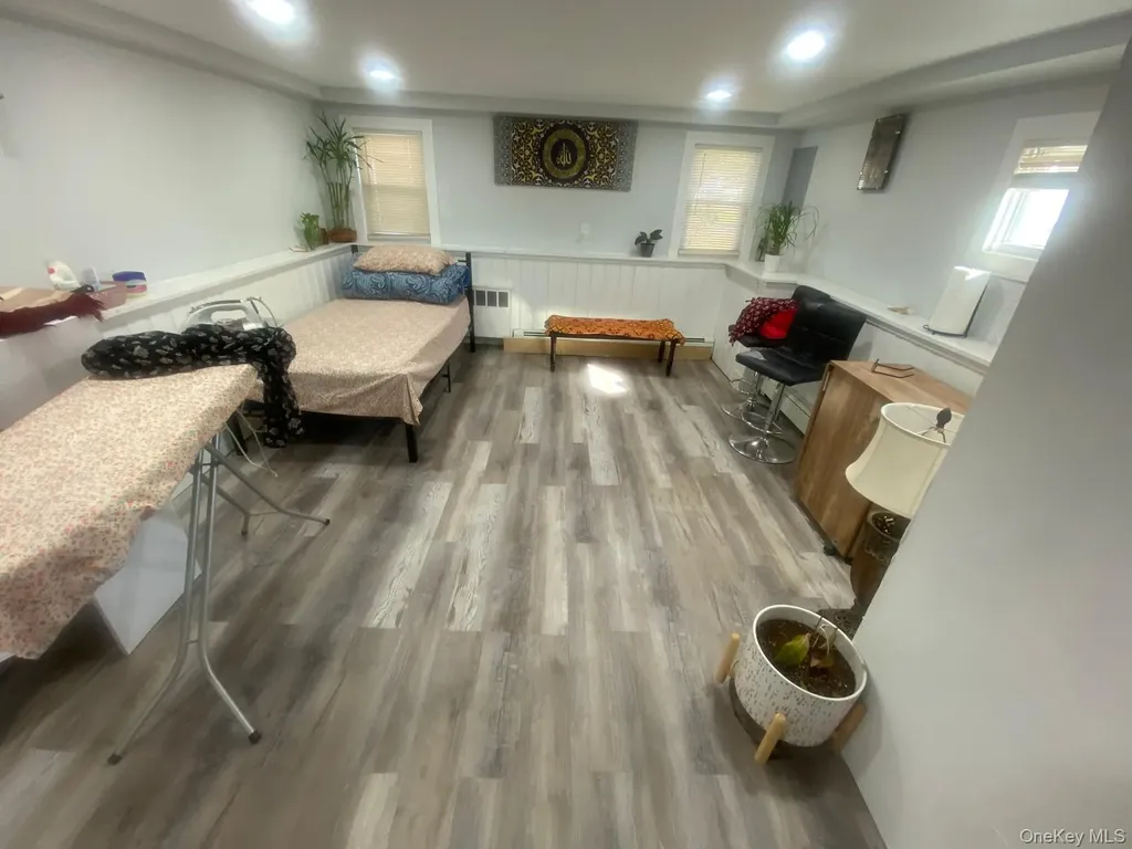 1452 Peters Boulevard Bay Shore NY 11706
