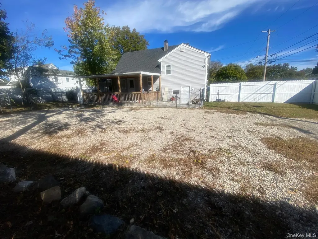 1452 Peters Boulevard Bay Shore NY 11706