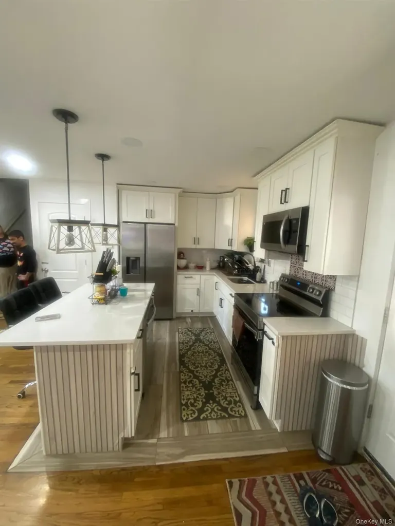 1452 Peters Boulevard Bay Shore NY 11706