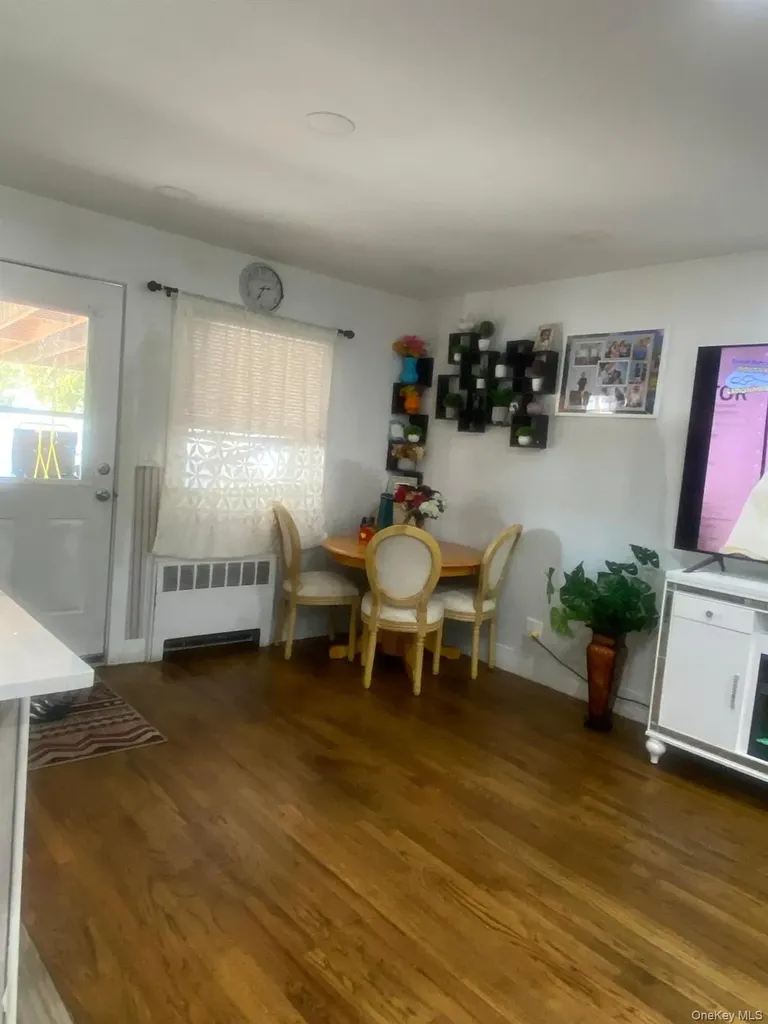 1452 Peters Boulevard Bay Shore NY 11706