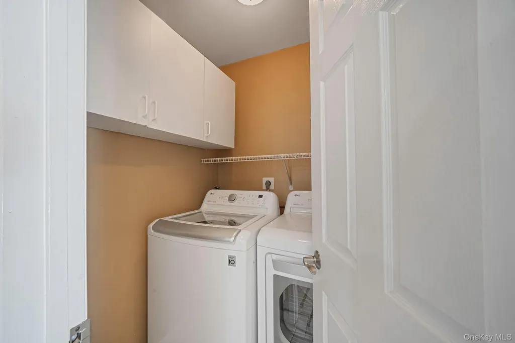 2 Max Way Commack NY 11725