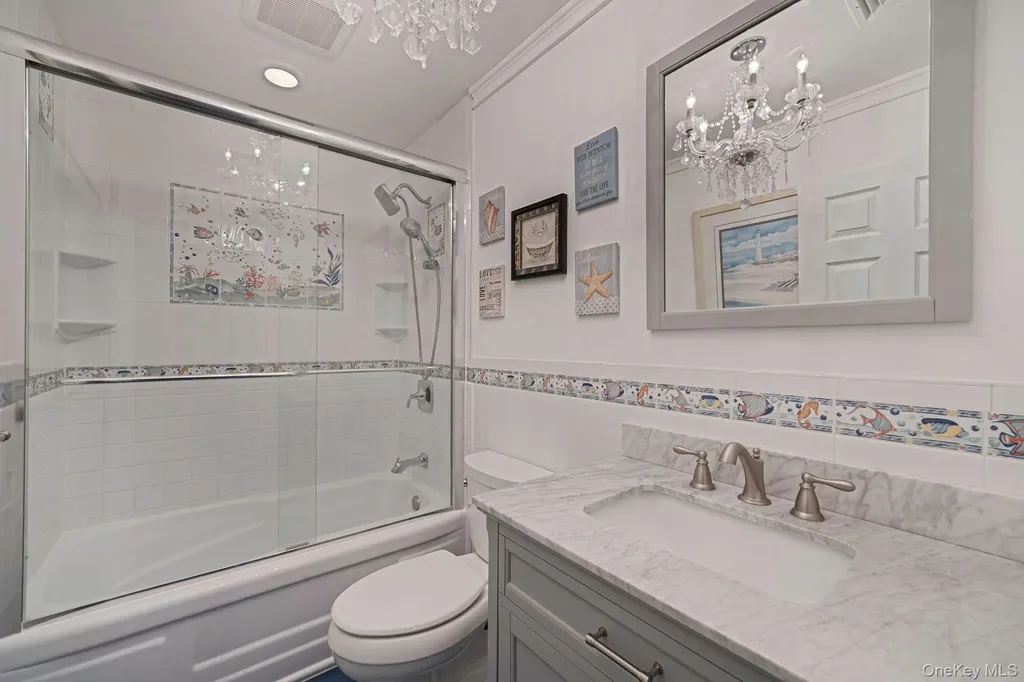 2 Max Way Commack NY 11725