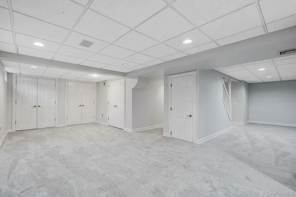 2 Max Way Commack NY 11725