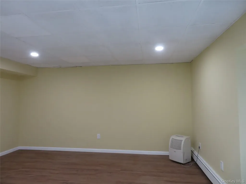 33 Pinecone Lane Islandia NY 11749