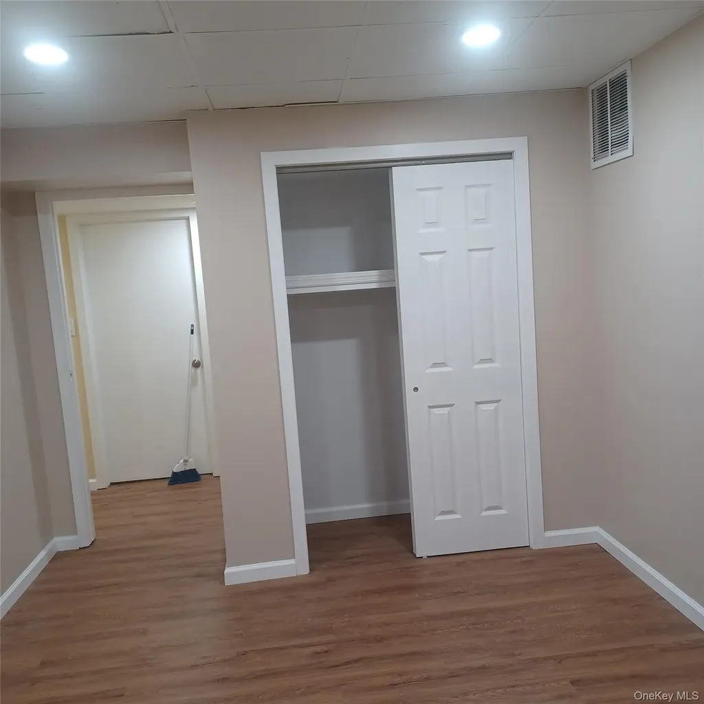 33 Pinecone Lane Islandia NY 11749