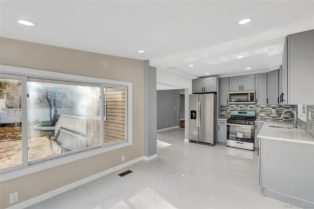 239 Bayview Avenue East Patchogue NY 11772
