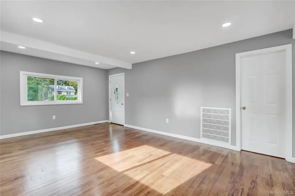 239 Bayview Avenue East Patchogue NY 11772