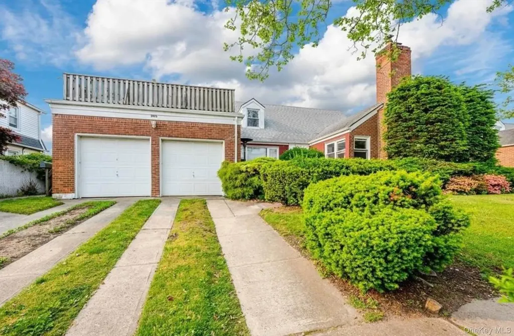 365 E Walnut Street Long Beach NY 11561