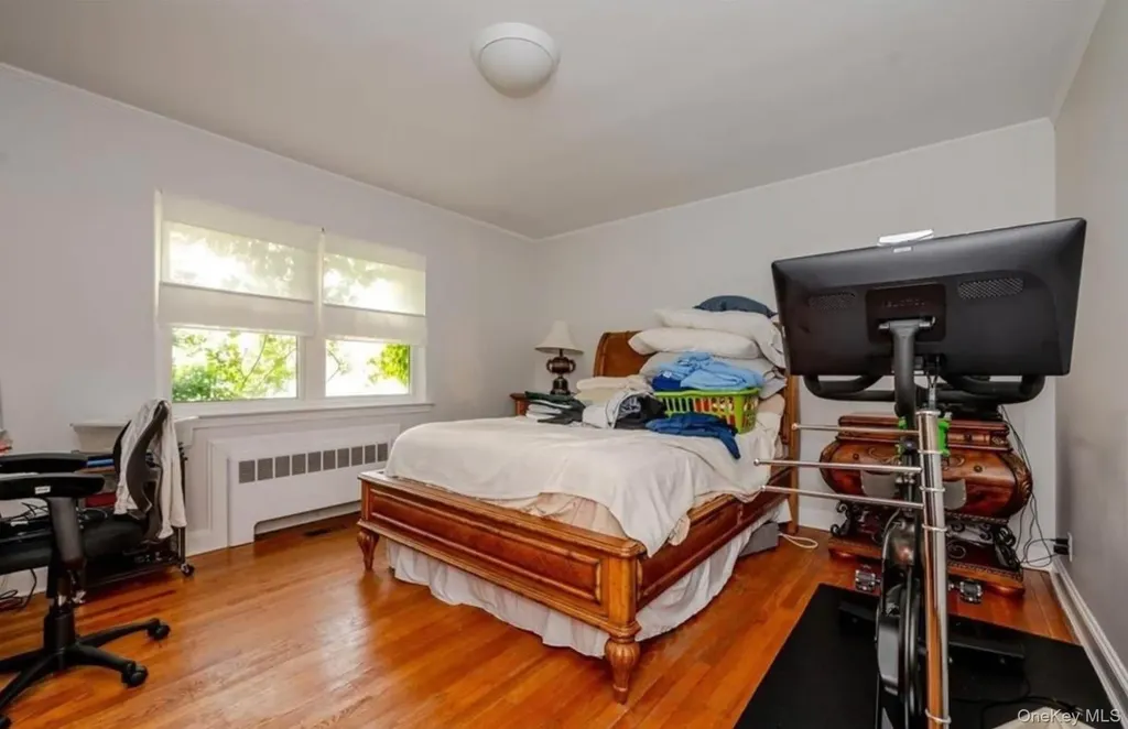 365 E Walnut Street Long Beach NY 11561